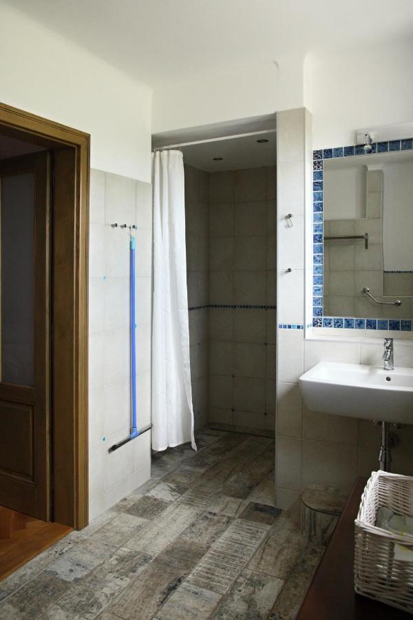 Ubytovani Na Statku Vedomice Dış mekan fotoğraf